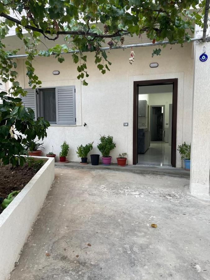 Taku Apartment Saranda Zewnętrze zdjęcie