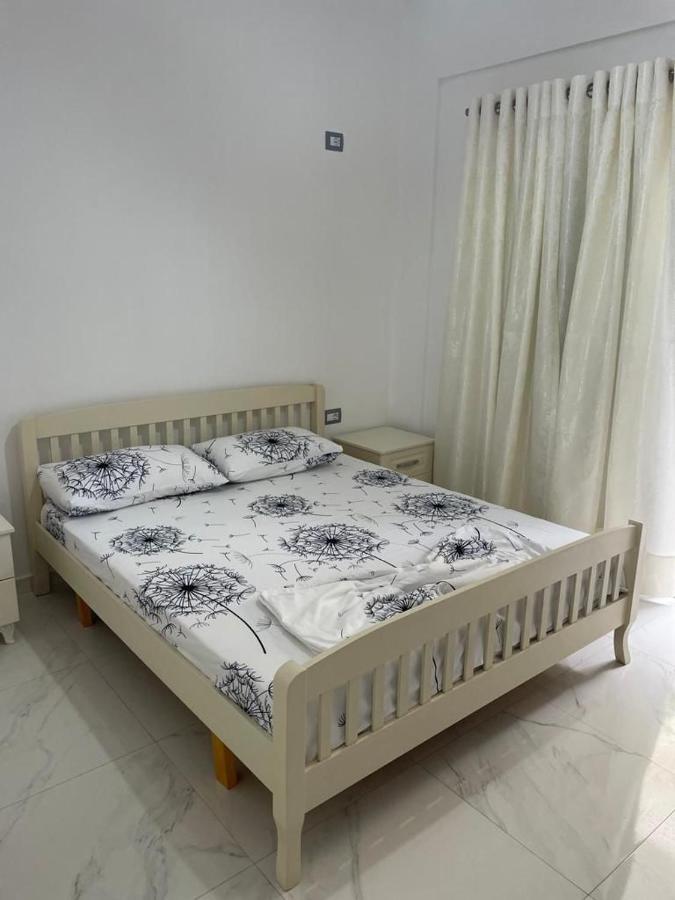Taku Apartment Saranda Zewnętrze zdjęcie